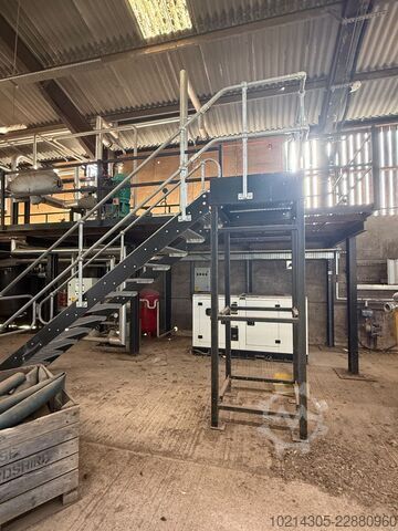 Postrojenje za proizvodnju pare na biomasu 2017 BINDER / HERZ Biomass Steam Boiler Biomass Steam Boiler + Steam Accumulator