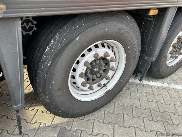 Koffer Schmitz Cargobull SCB S3B / Box Trailer / 2x Liftas / APK TUV 09-26