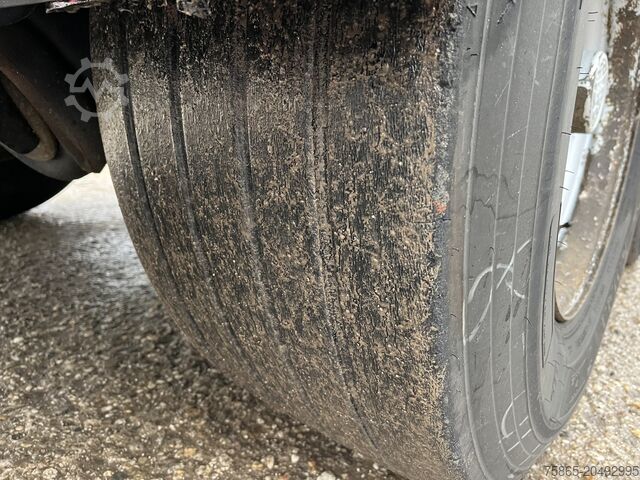 Gekoeld/bevroren transport Schmitz Cargobull SKO 24 Cool / Carrier Vector 1850 / 2x Liftas /...