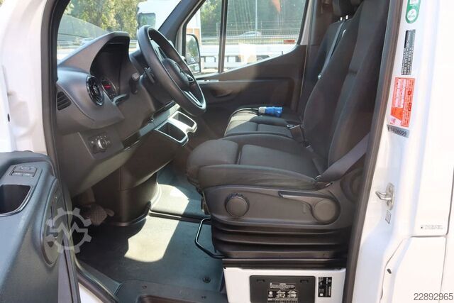 Furgão frigorífico Mercedes-Benz Sprinter 317 Koel/Vries/Verwarmen met nachtaans...
