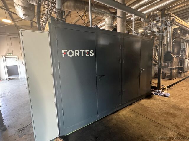 Gasmotor Fortes CHP unit 140 kW el Hyundai GV222Ti / Nidec Leroy Somer LSA