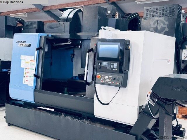 Centro de mecanizado - Vertical DOOSAN DNM6700