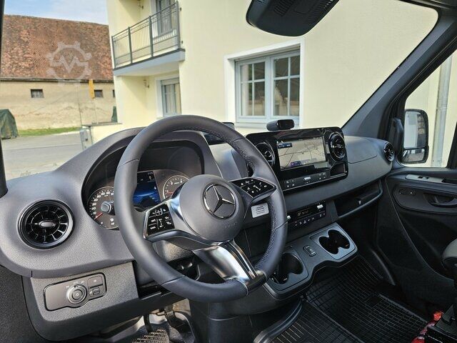 Fourgon Mercedes-Benz Sprinter 319 CDI 4x4 Allrad 9-G Automatik L4H2