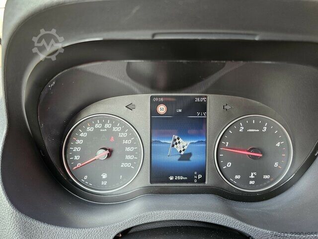 Fourgon Mercedes-Benz Sprinter 319 CDI 4x4 Allrad 9-G Automatik L4H2