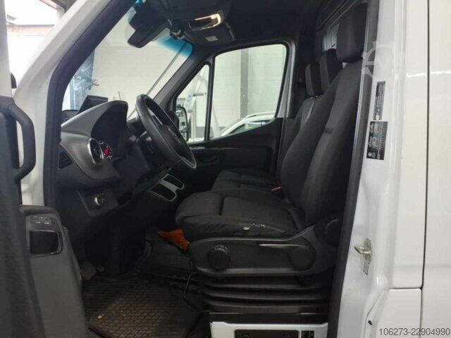 Fourgon Mercedes-Benz Sprinter 317 CDI,L2H2,Automatik,Kamera,Navi