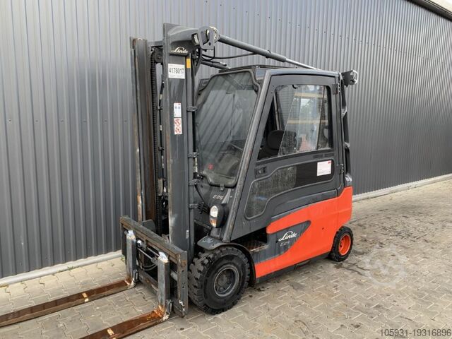 Stivuitor electric cu 4 roți Linde E25L-01