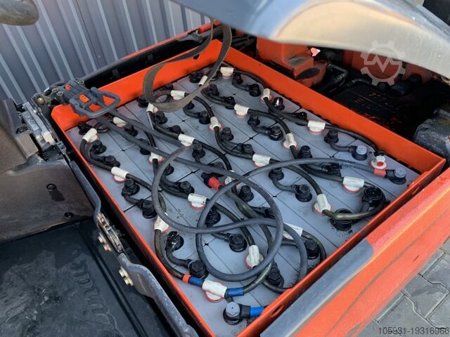 Stivuitor electric cu 4 roți Linde E16P-02