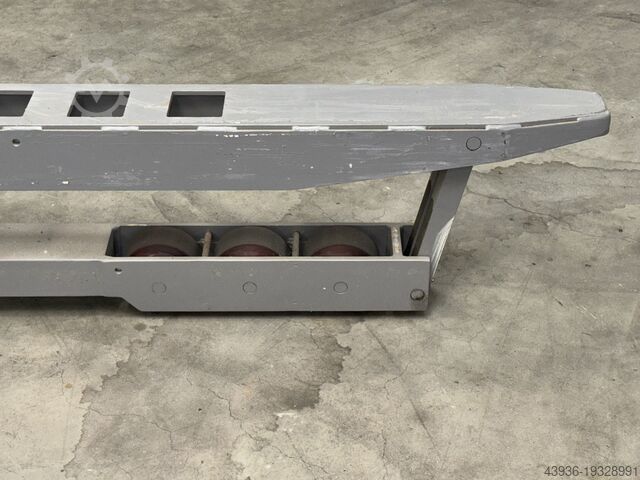 Empilhadeira Jungheinrich - ETE 480 Jungheinrich ETE 480