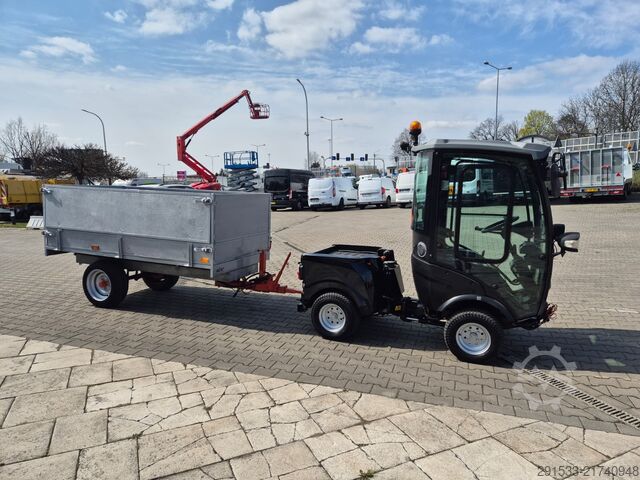 Tractor municipal Kärcher MIC 34C - TIPP TRAILER