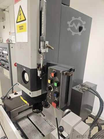 Sänkgnistmaskin EDM Hitachi H-DS02N EDM