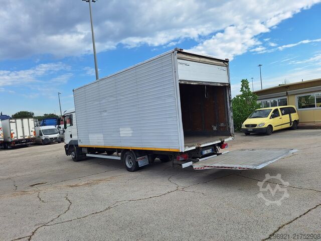 Skåpbil MAN TGL 8.180N