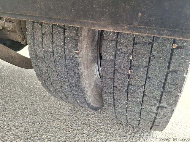 Skåpbil MAN TGL 8.180N