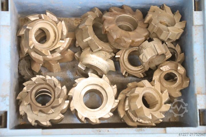 Valjkasti čeoni frezer, disk frezer 99,6 kg unbekannt Aufnahme 32 mm 125Wx12x32 HSS