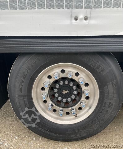 Semirimorchio con telone Schmitz Cargobull SCB S2 SCS 18/1-13.62 Curtainsider