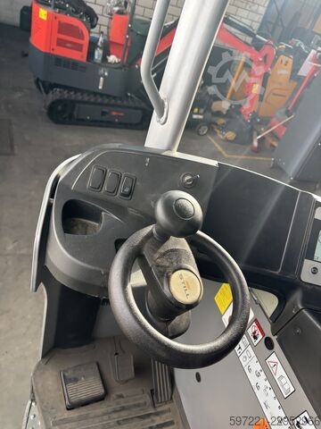 Wózek reach truck Still FM-X17