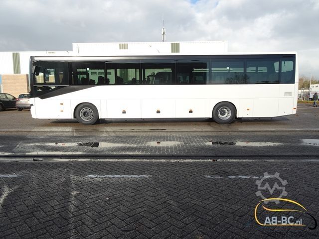 Intercitybus IVECO NEU Crossway 55 Sitze Luxuspolsterung