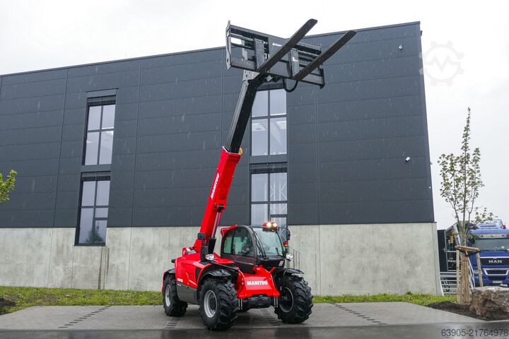 Telescopic forklift Manitou MHT 790
