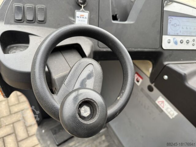 VS-21963 Tripleks reach truck Still FMX17 10,800mm BJ2014 STILL FMX17