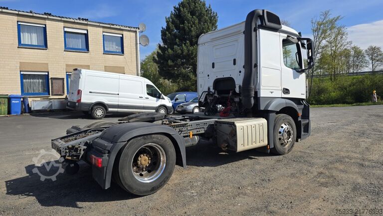 Standard nyergesvontató Mercedes Benz Actros 1845   MOTORSCHADEN