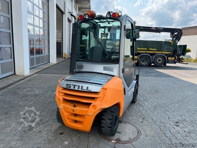 Carretilla elevadora frontal STILL RX70-35 / Triplex: 4.60m / nur 2.911h! / SS
