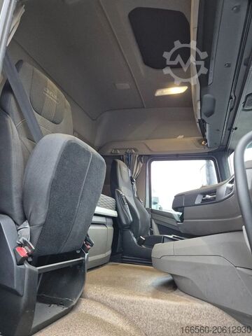 Τυποποιημένος ελκυστήρας DAF XF 530 FT NGD ZF INTARDER