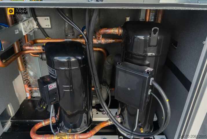 Čiler New Aircooled chiller CLIVET WSAT XEE 402 101 KW. 2025 yom