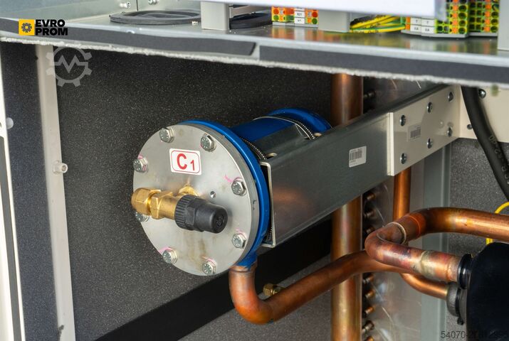 Čiler New Aircooled chiller CLIVET WSAT XEE 402 101 KW. 2025 yom