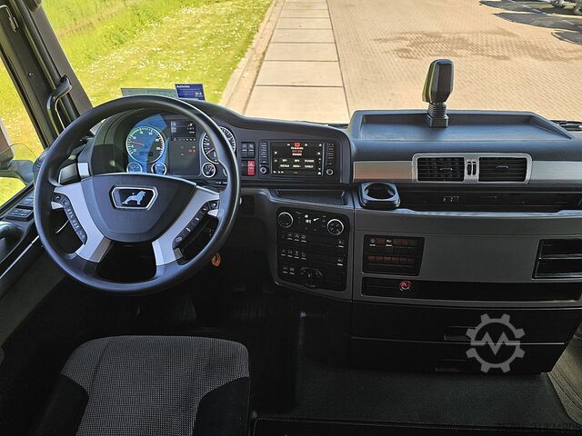 Standard-SZM M.A.N. 33.580 TGX
