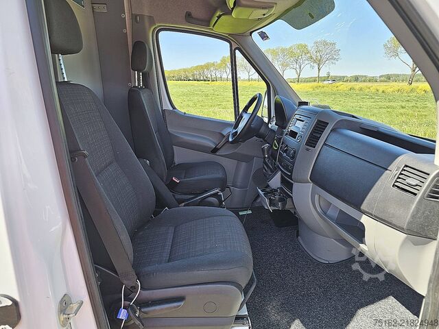 Bestelauto MERCEDES-BENZ SPRINTER 311 CDI AUT. L3H2 59 dkm