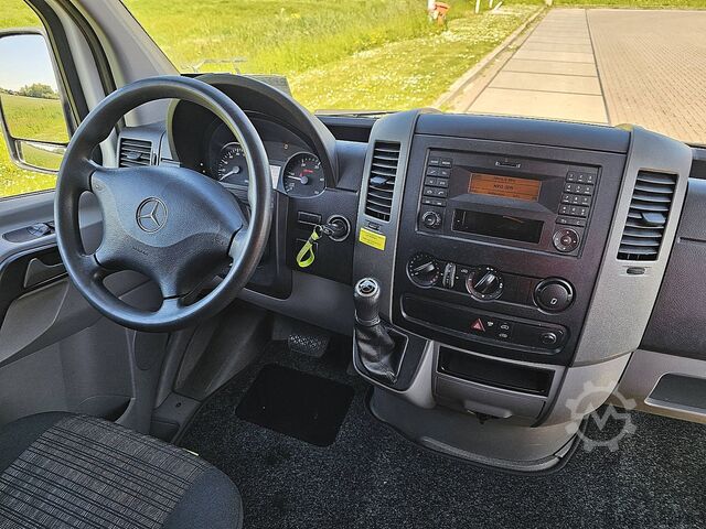 Bestelauto MERCEDES-BENZ SPRINTER 311 CDI AUT. L3H2 59 dkm
