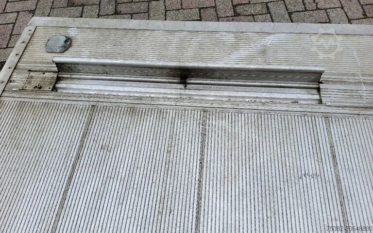 Laadklep BAR ONDERSCHUIF LAADKLEP 1500 KG. MET ROLSTOPS