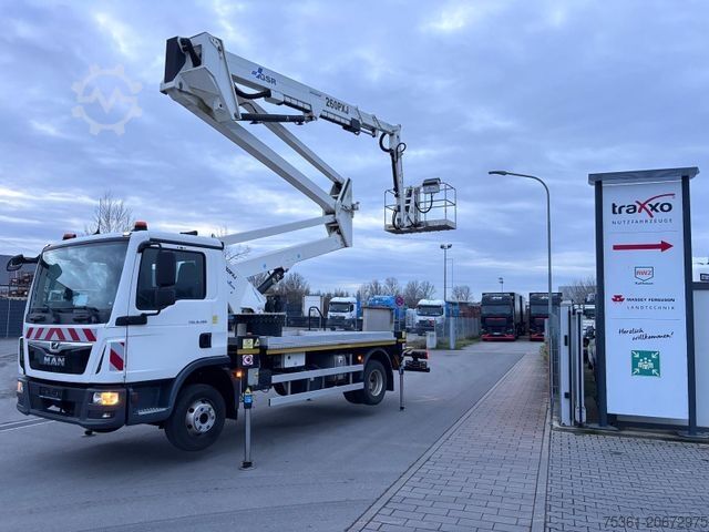 Munkaplatformos teherautó MAN TGL 8.180 GSR Gelenkteleskop 26 Meter