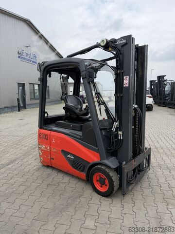 Elektromos háromkerekű targonca Linde E16-02