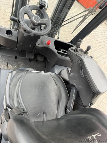 Elektromos háromkerekű targonca Linde E16-02
