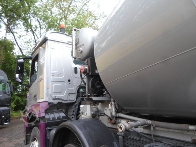 Autodomíchávač betonu MERCEDES-BENZ 3246/8x4/ Betonmischer