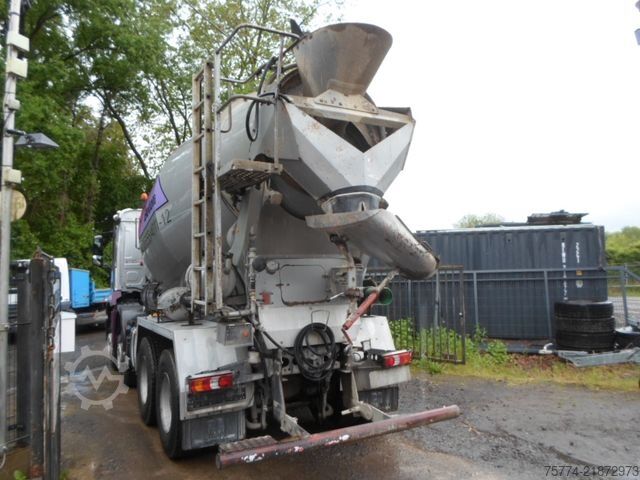 Autodomíchávač betonu MERCEDES-BENZ 3246/8x4/ Betonmischer