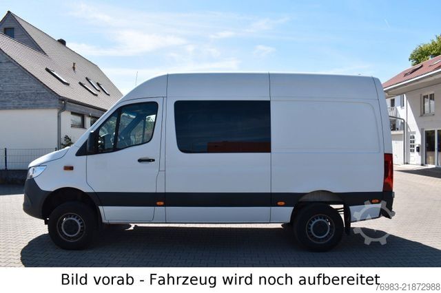 Panelová dodávka MERCEDES-BENZ Sprinter 316 CDI 4x4 7 G-Tronic Mixto L2H2 Navi