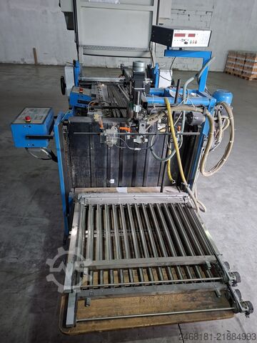 Řezačka Unicut 740 a stohovačka Unigraphica Unicut 740 i S-74-3