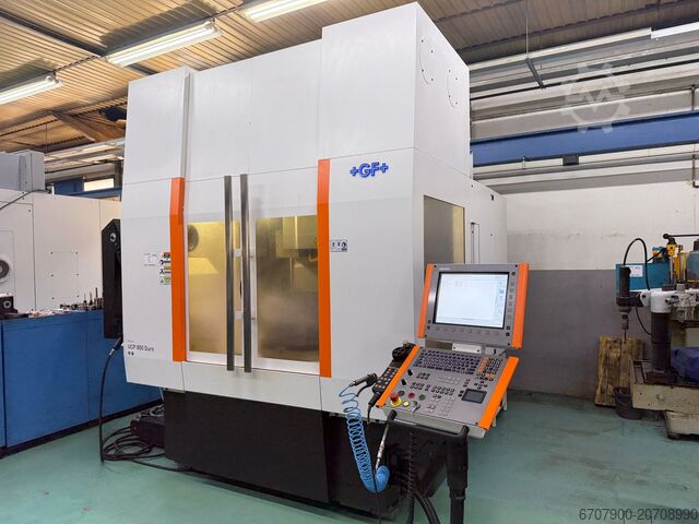 Centro de usinagem vertical Mikron UCP 800 Duro