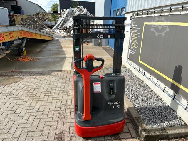 VS-22330 Elektro-Stapler Linde L10b 2.424mm Bj. 2012 LINDE l10b