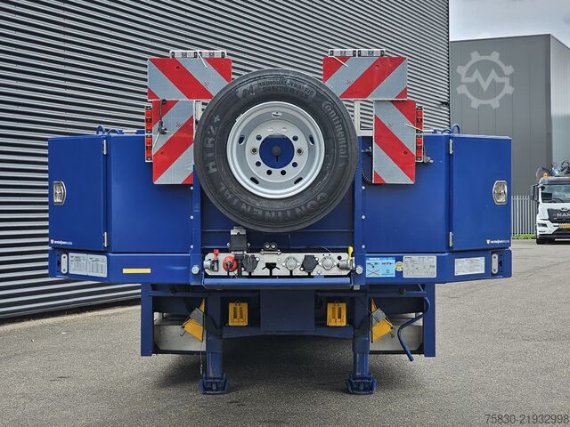Caricatore basso Broshuis 3ASD-3A / 1X LIFT-AXLE / 2x ELECTRIC HYDRAULIC ...