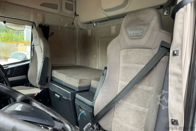 Véhicule tracteur volume IVECO Stralis 420 Mega