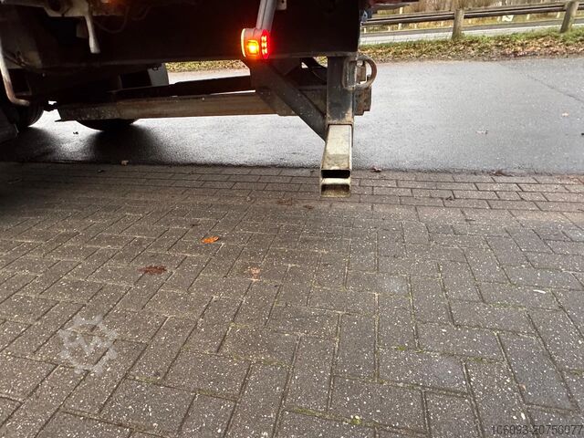 Sliding tarpaulins CUPPERS 3 ass schuifzeilen oplegger Kooiaap. aansl.