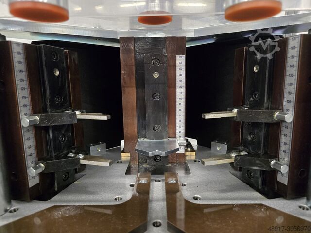 Hörnpressmaskin FOM INDUSTRIE BAIHA L