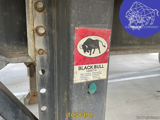 Platform trailer Renders