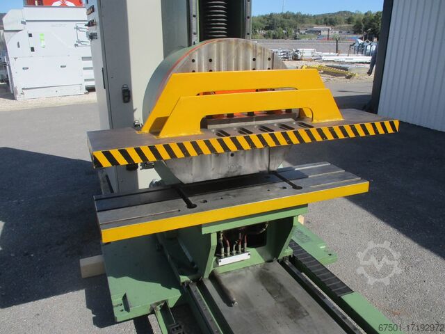 Hegesztőasztal Atrezzeri Universal Positioner M 70 (2966) Manipulator