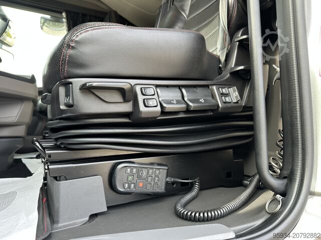 Standardni tegljač SCANIA 660S FULL-PNEUMATIC