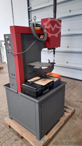 Macchina a pressione Haeger 618MSP-He