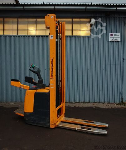 Palleløftere Jungheinrich ERC 212 scales