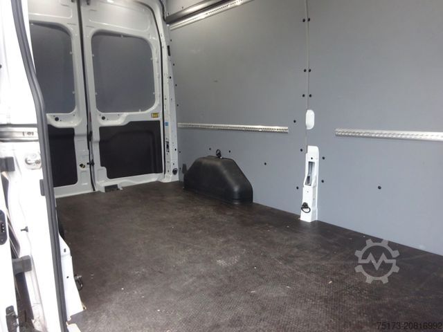 Dodávka s vysokou střechou FORD Transit Kasten 350 L3H3 Trend 130PS Klima Navi